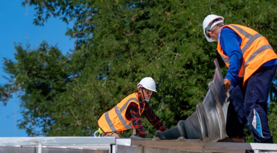 Professional residential roofers in Steilacoom, WA